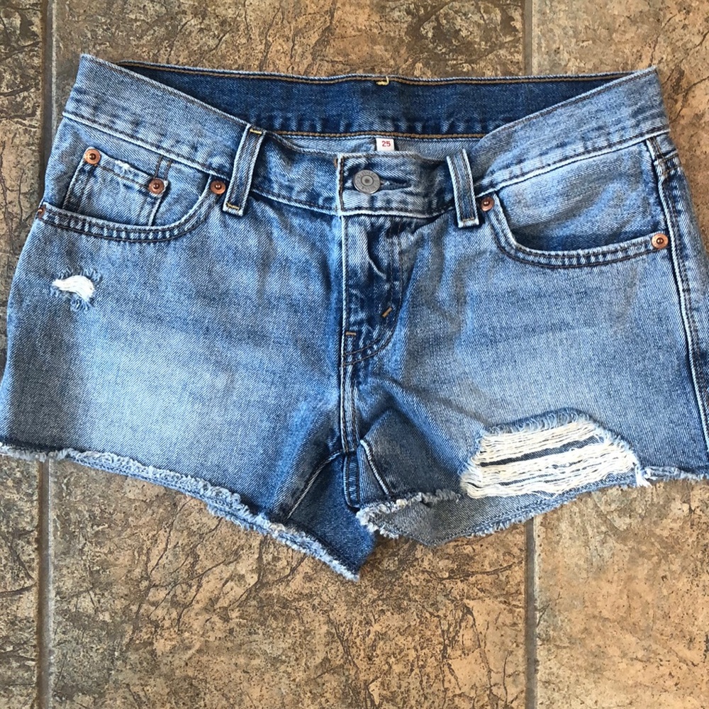 Levi’s shorts
